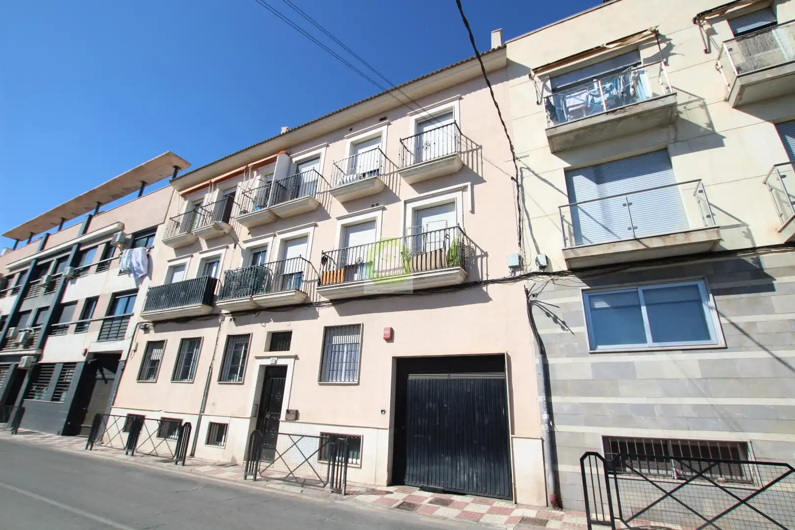 Exterior view of Flat for sale in Armilla  with Air Conditioner, Storage room and Balcony