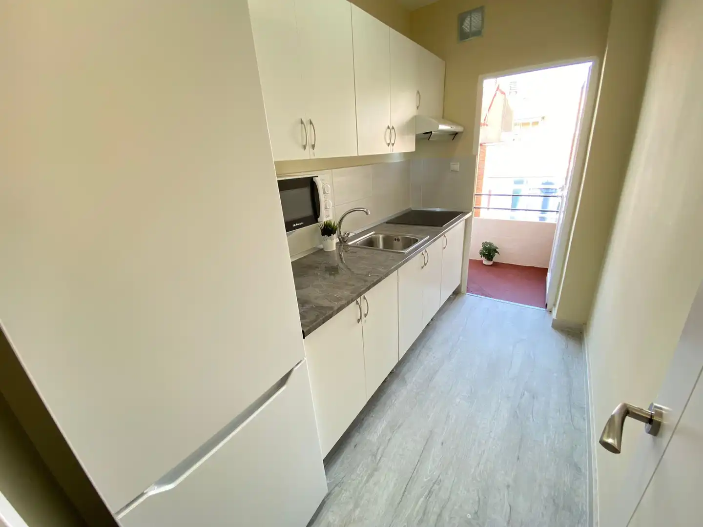 Cocina de Piso para compartir en Madrid con Calefacción, Amueblado y Horno