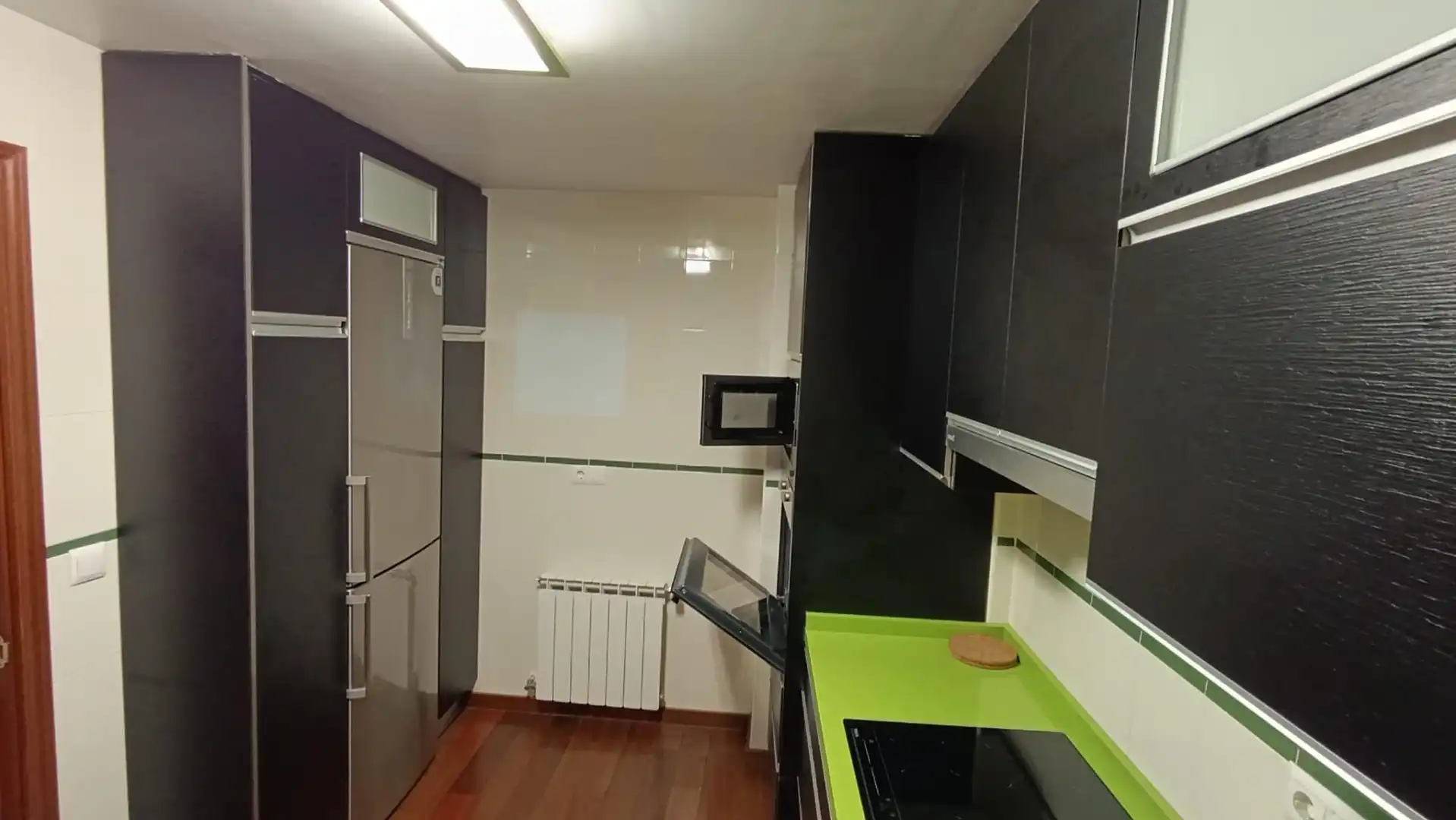 Kitchen of Flat for rent in Granada  with Heating