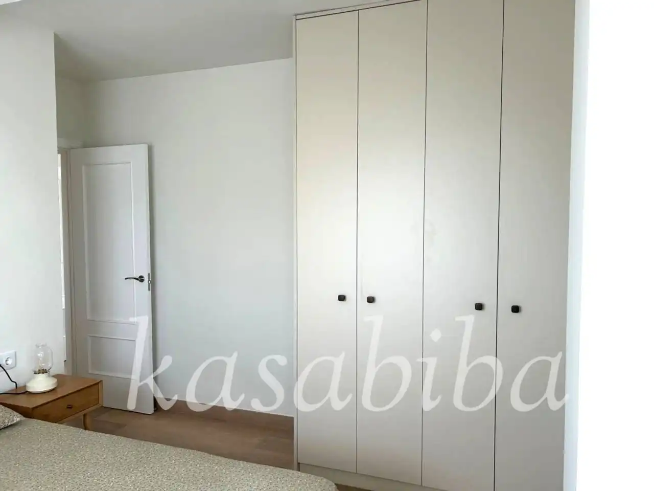 Dormitori de Pis de lloguer en Valencia amb Aire condicionat, Parquet i Terrassa