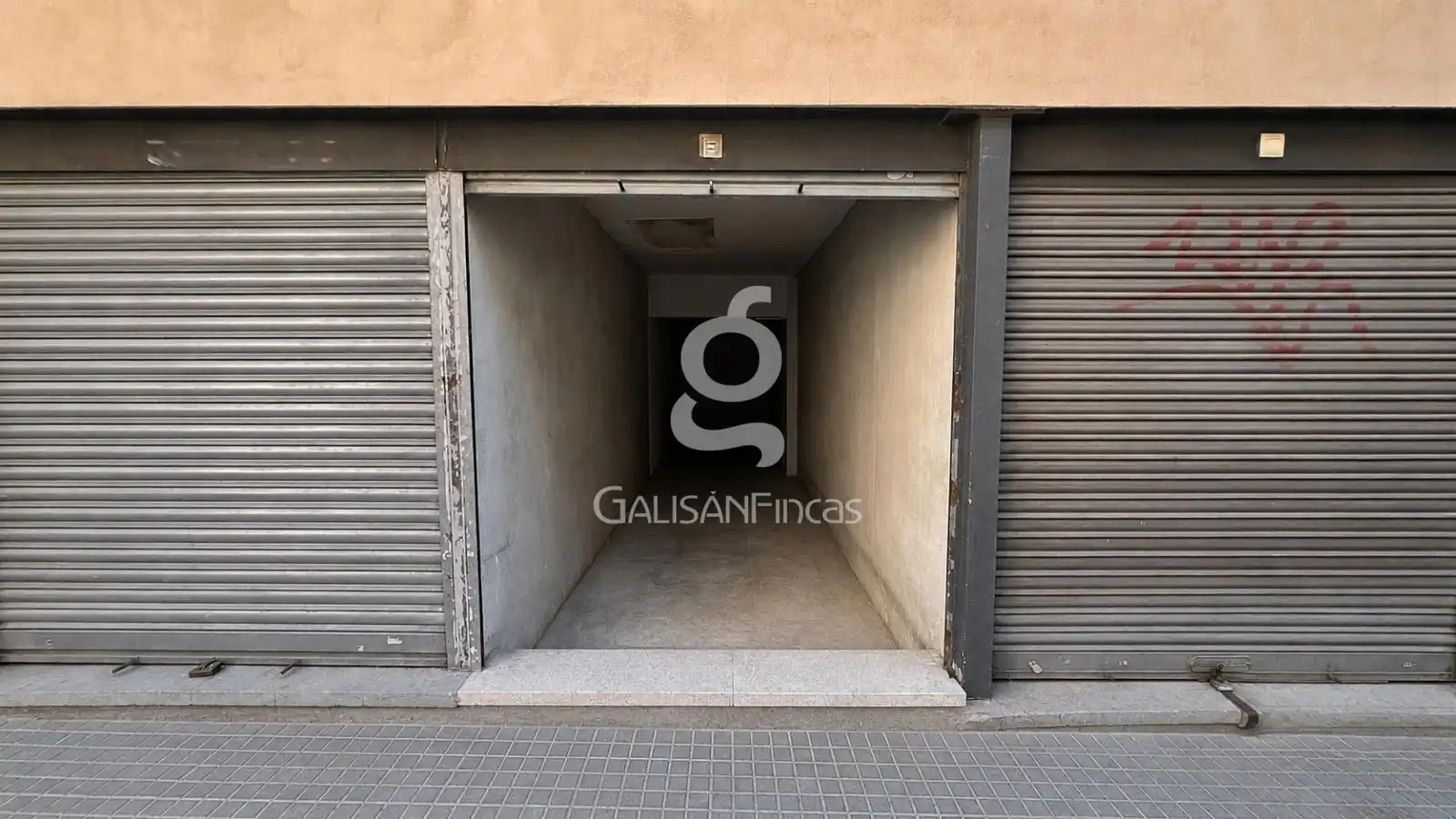 Local de lloguer en Cornellà de Llobregat