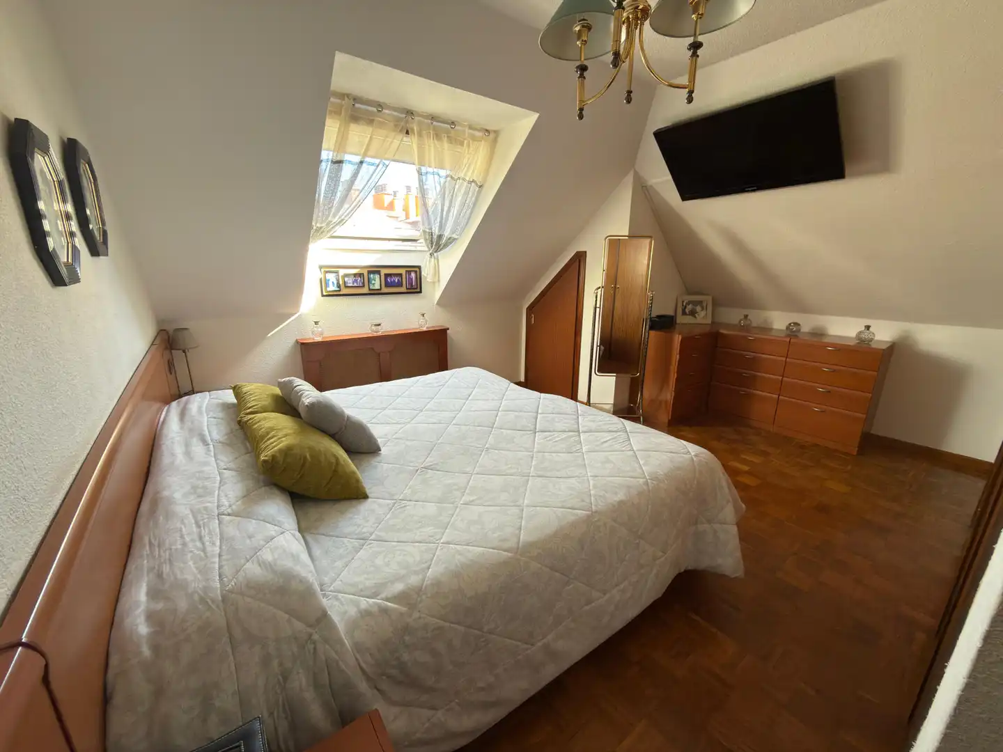 Habitación de Dúplex en venta en A Coruña Capital  con Amueblado