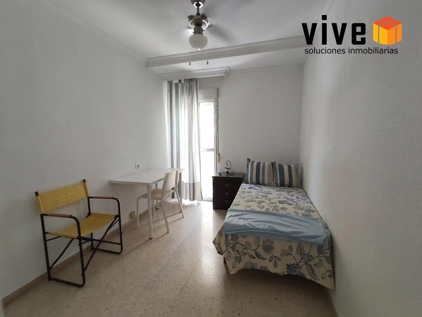 Schlafzimmer von Wohnung zur Miete in Sevilla mit Klimaanlage, Möbliert und Balkon