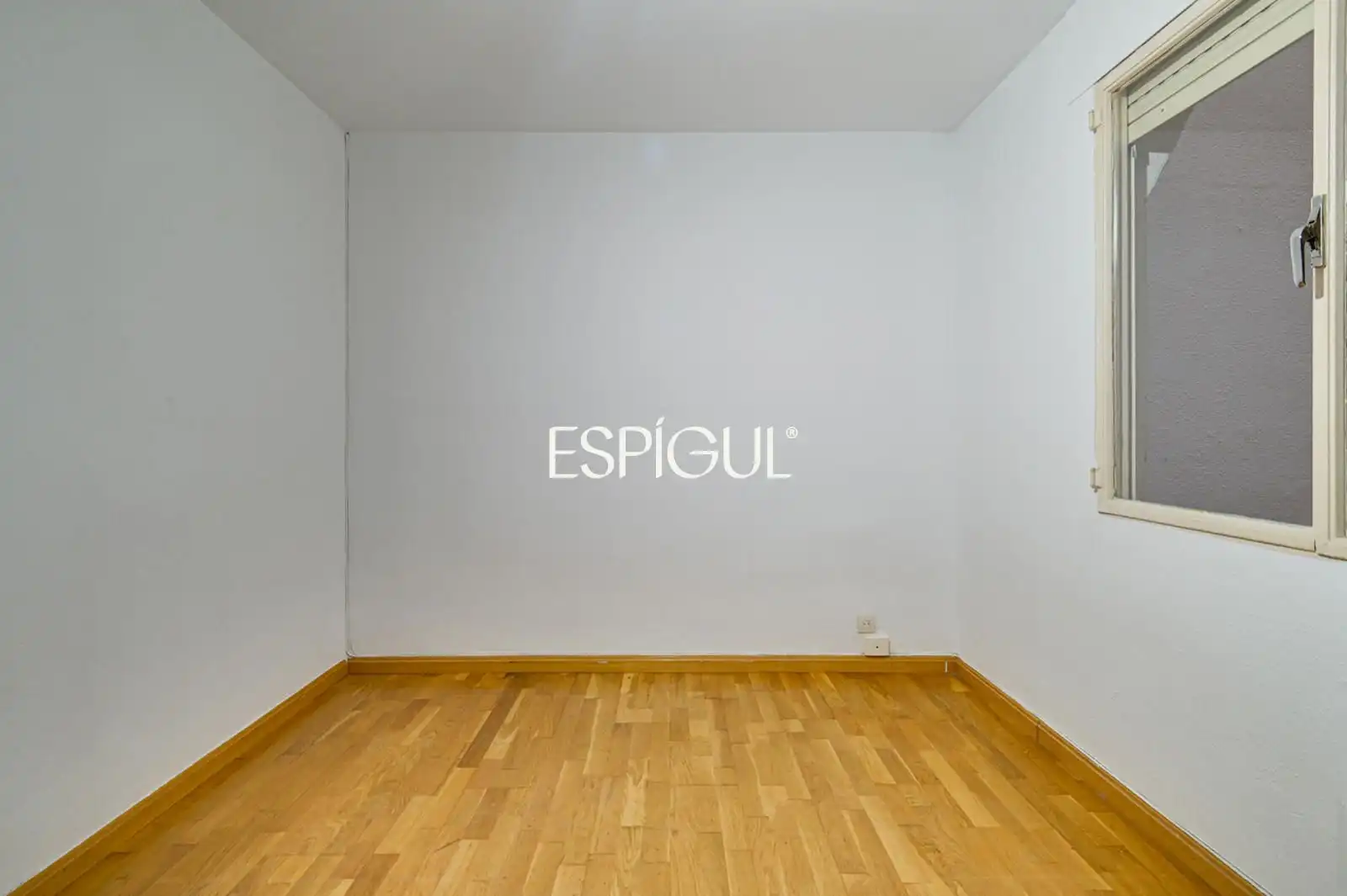 Habitación de Piso en venta en Barcelona con Calefacción, Parquet y Terraza