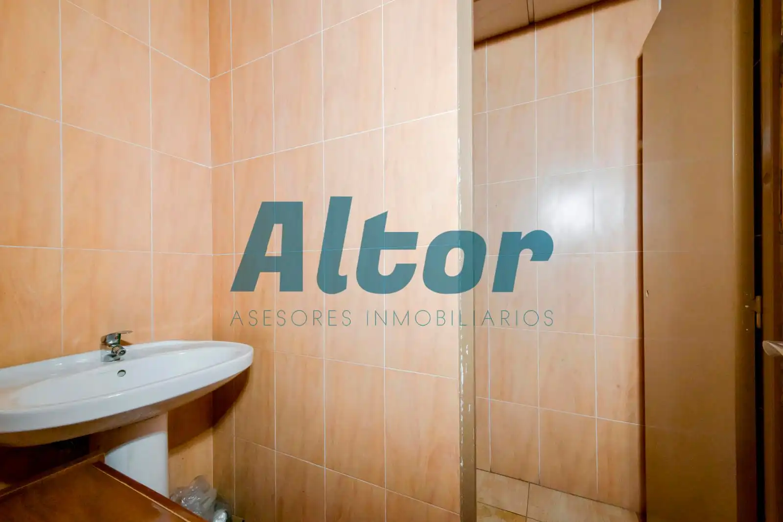 Local comercial en venda a FUENTE CISNEROS 62, imagen 20
