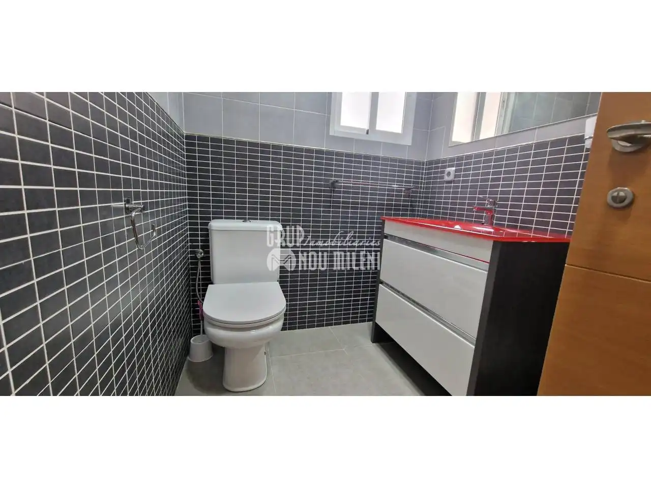 Baño de Piso de alquiler en Benifaió con Balcón