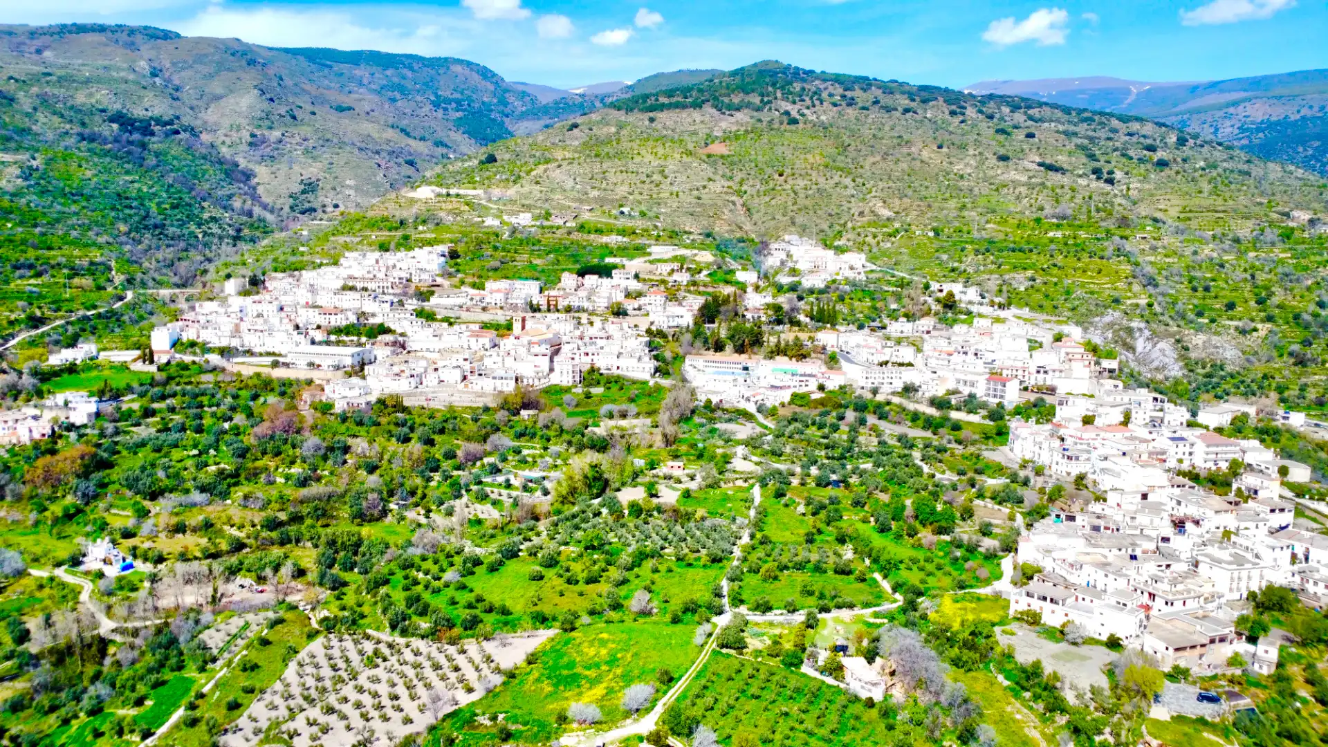 Vista exterior de Casa o xalet en venda en Válor amb Aire condicionat, Calefacció i Terrassa