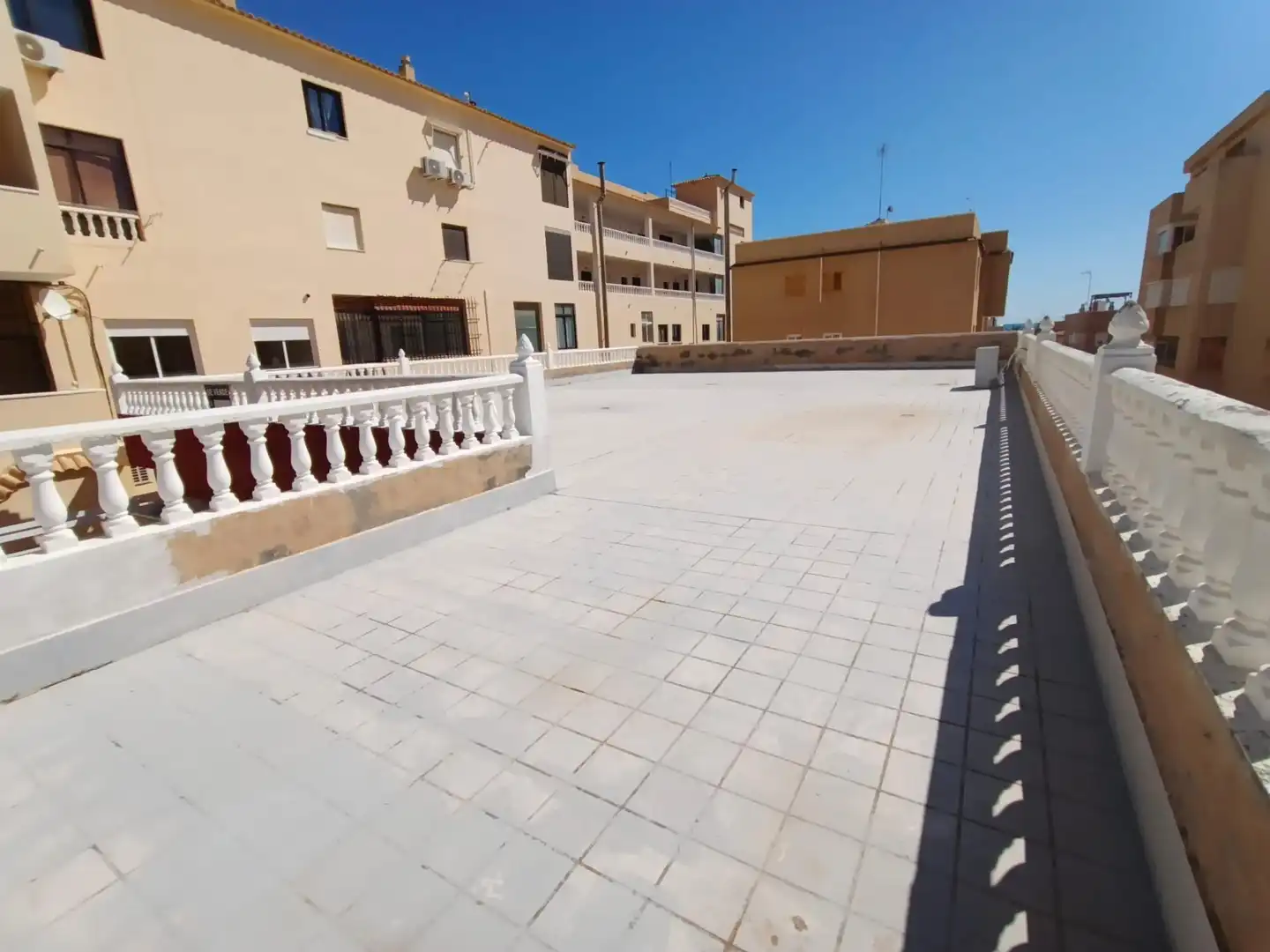 Terraza de Local en venta en Torrevieja con Aire acondicionado, Terraza y Amueblado