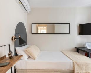 Bedroom of Flat to share in  Valencia Capital  with Air Conditioner