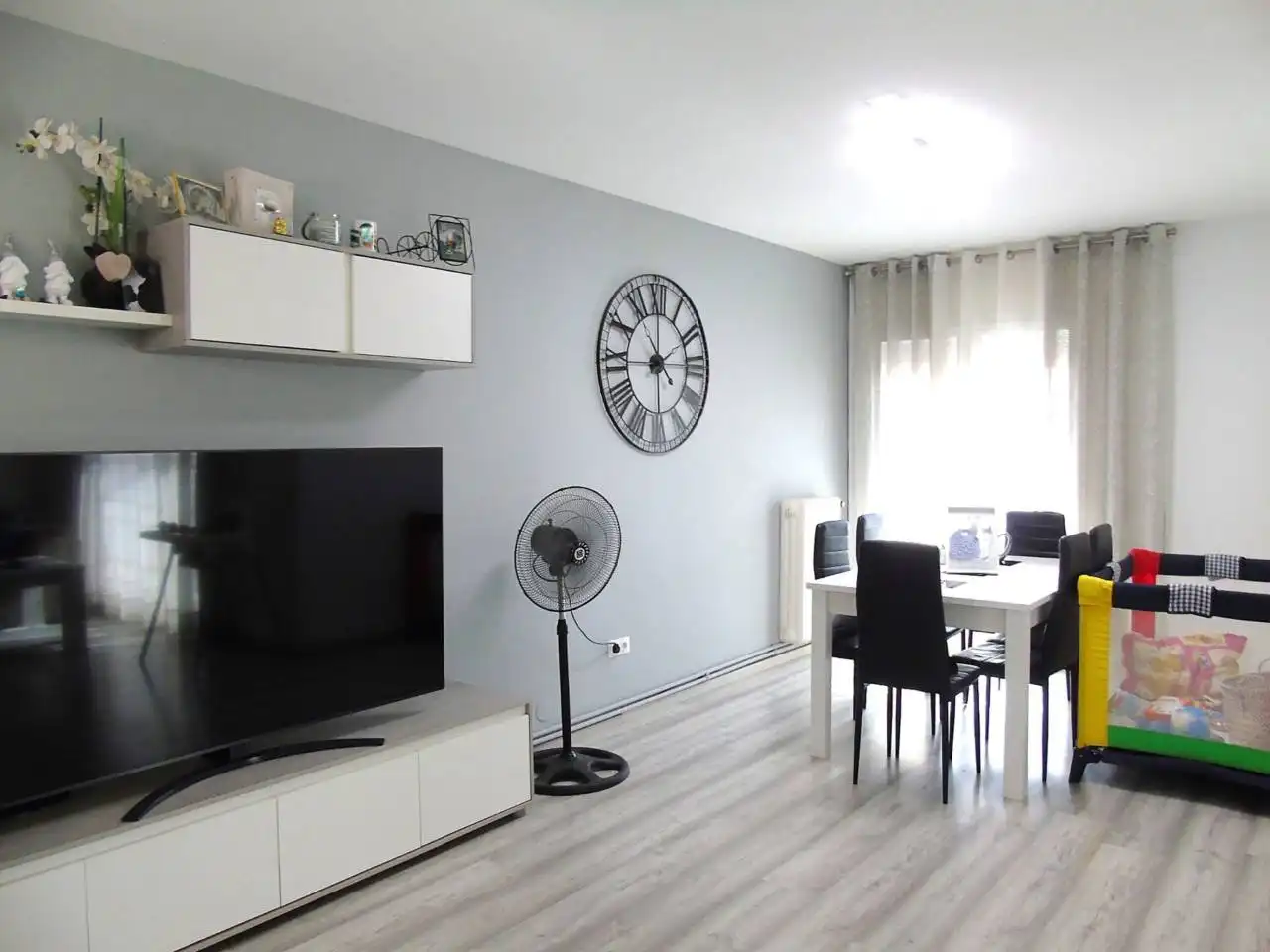 Living room of Flat for sale in Vic  with Heating, Parquet flooring and Terrace