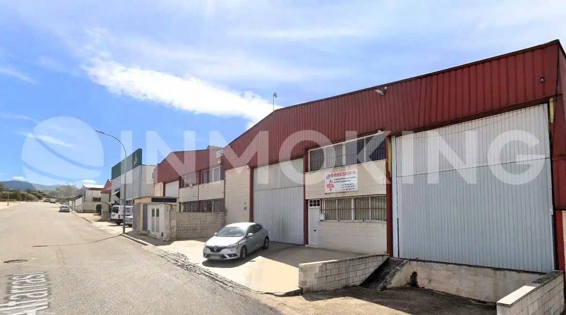 Vista exterior de Nave industrial en venta en Montaverner