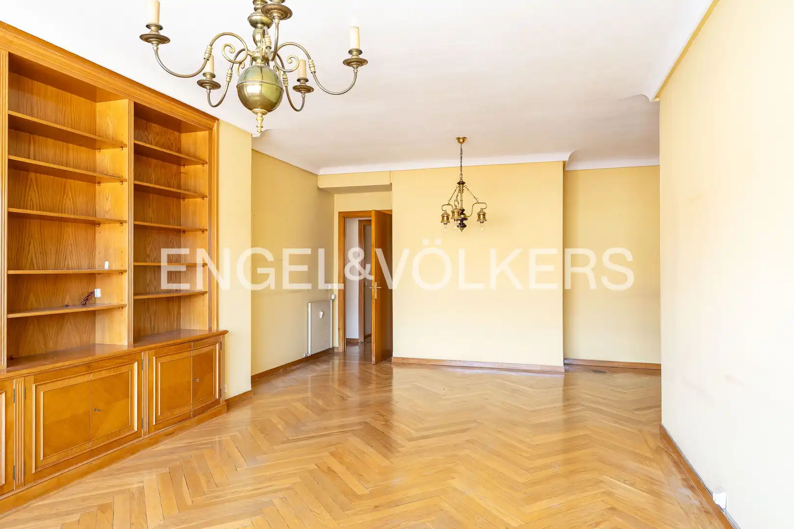 Dining room of Flat for sale in Madrid  with Air Conditioner, Heating and Parquet flooring