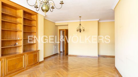 Photo 3 of Flat for sale in Almagro, Madrid Capital