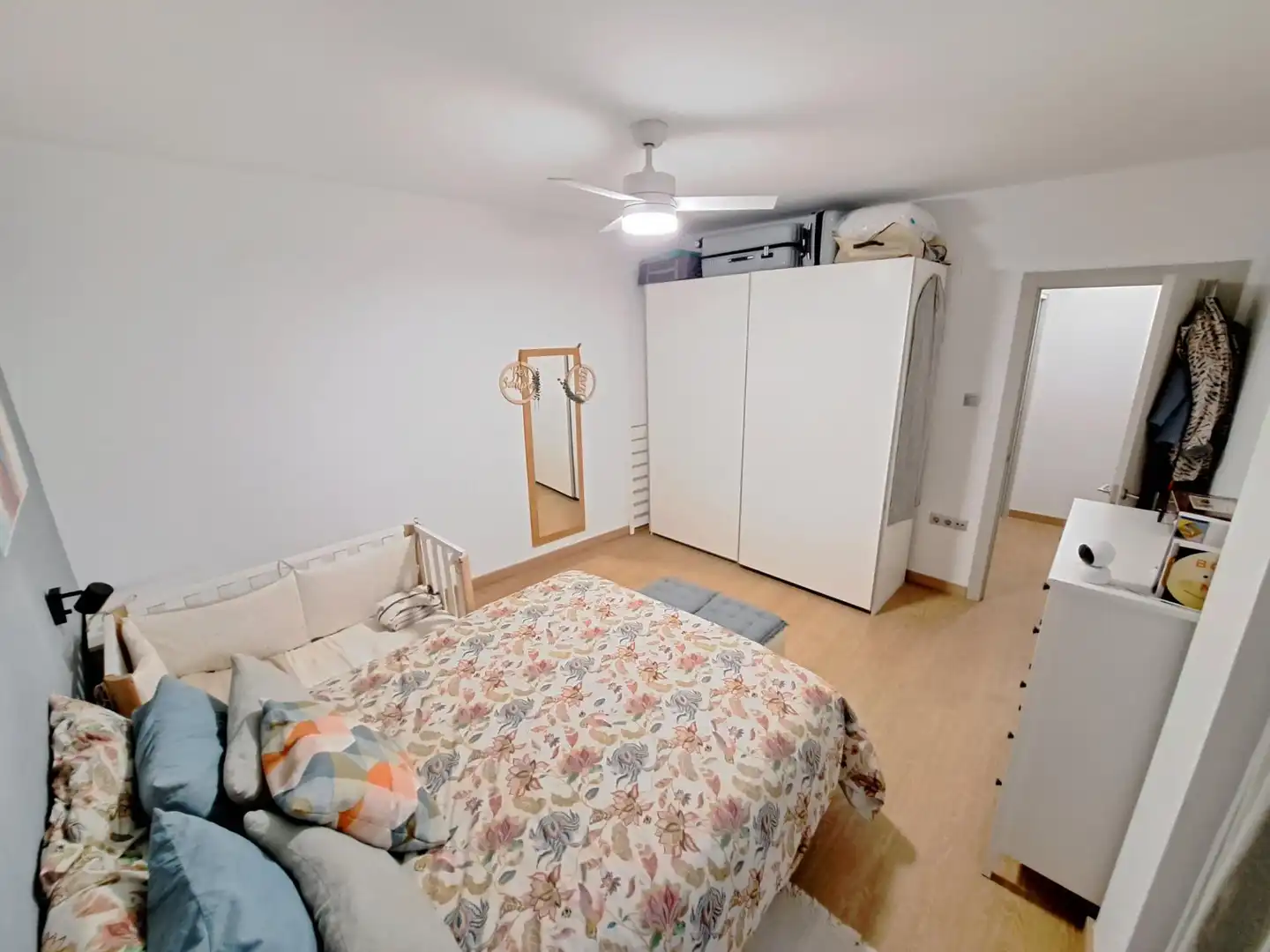 Dormitori de Pis en venda en Alzira amb Aire condicionat, Parquet i Balcó