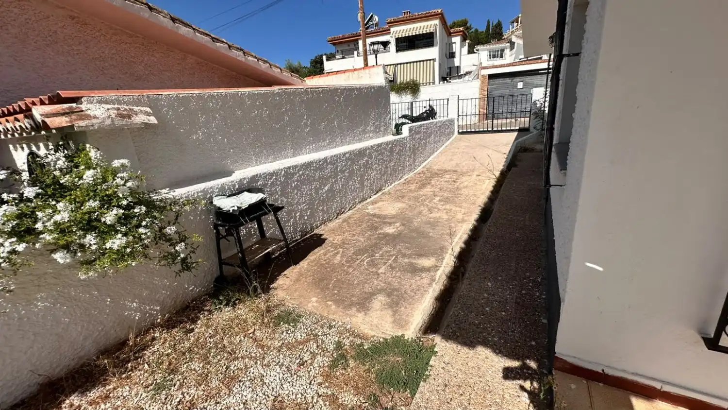 Vista exterior de Casa o xalet en venda en Benalmádena amb Terrassa