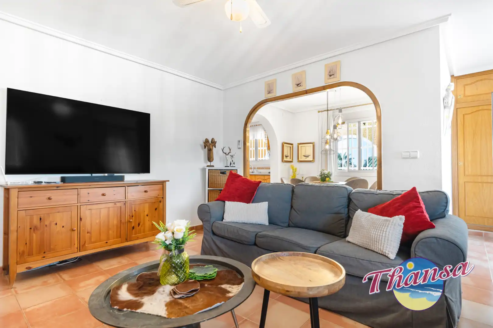 Sala d'estar de Casa o xalet en venda en Santa Pola amb Aire condicionat, Calefacció i Jardí privat