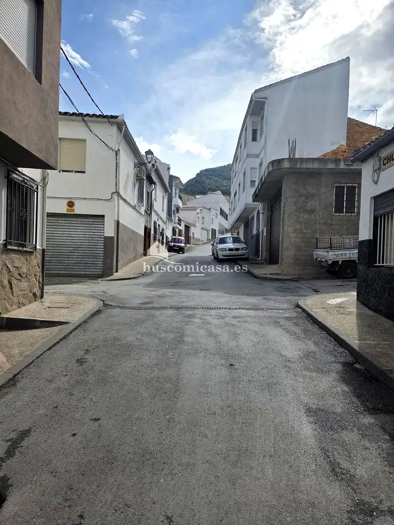 Vista exterior de Casa o chalet en venta en Valdepeñas de Jaén con Terraza y Balcón