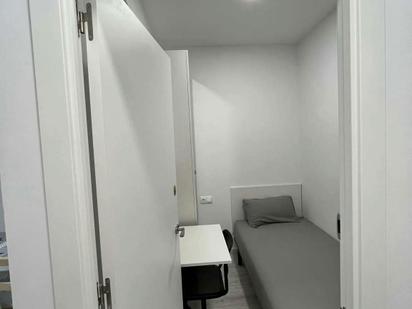 Bedroom of Flat to share in  Barcelona Capital  with Furnished and Washing machine