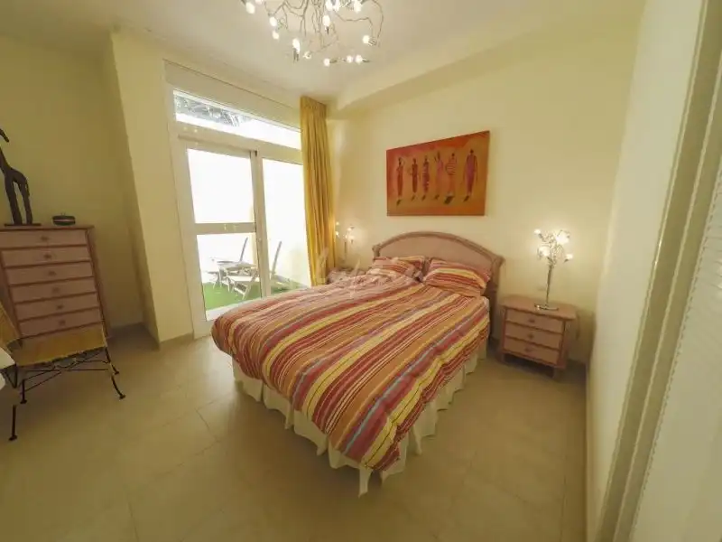 Apartamento en venta en La Caleta