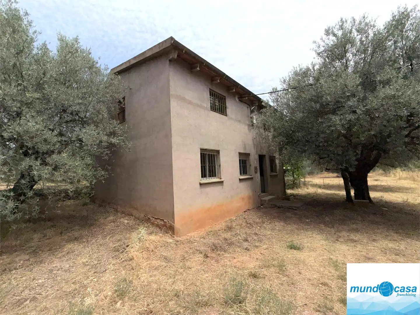 Vista exterior de Finca rústica en venda en Morata de Jalón amb Piscina comunitària