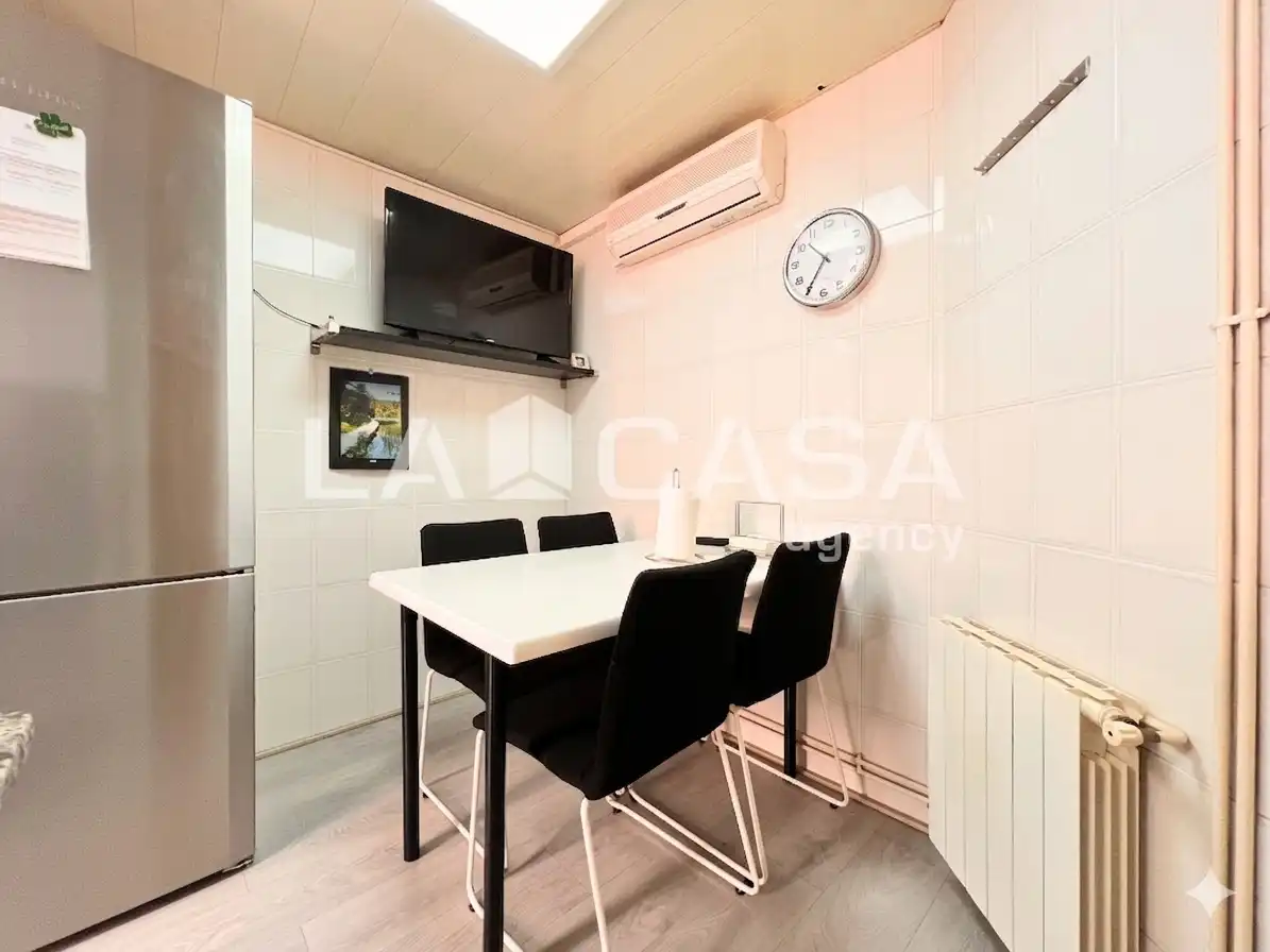 Piso en venta en Badalona con Calefacción, Terraza y Trastero