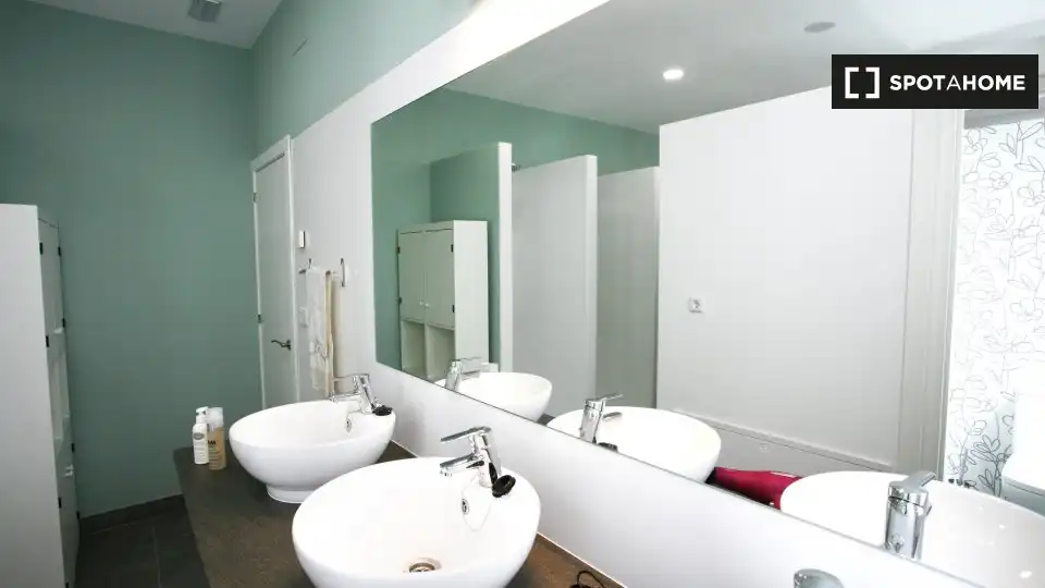 Room in Gaztambide