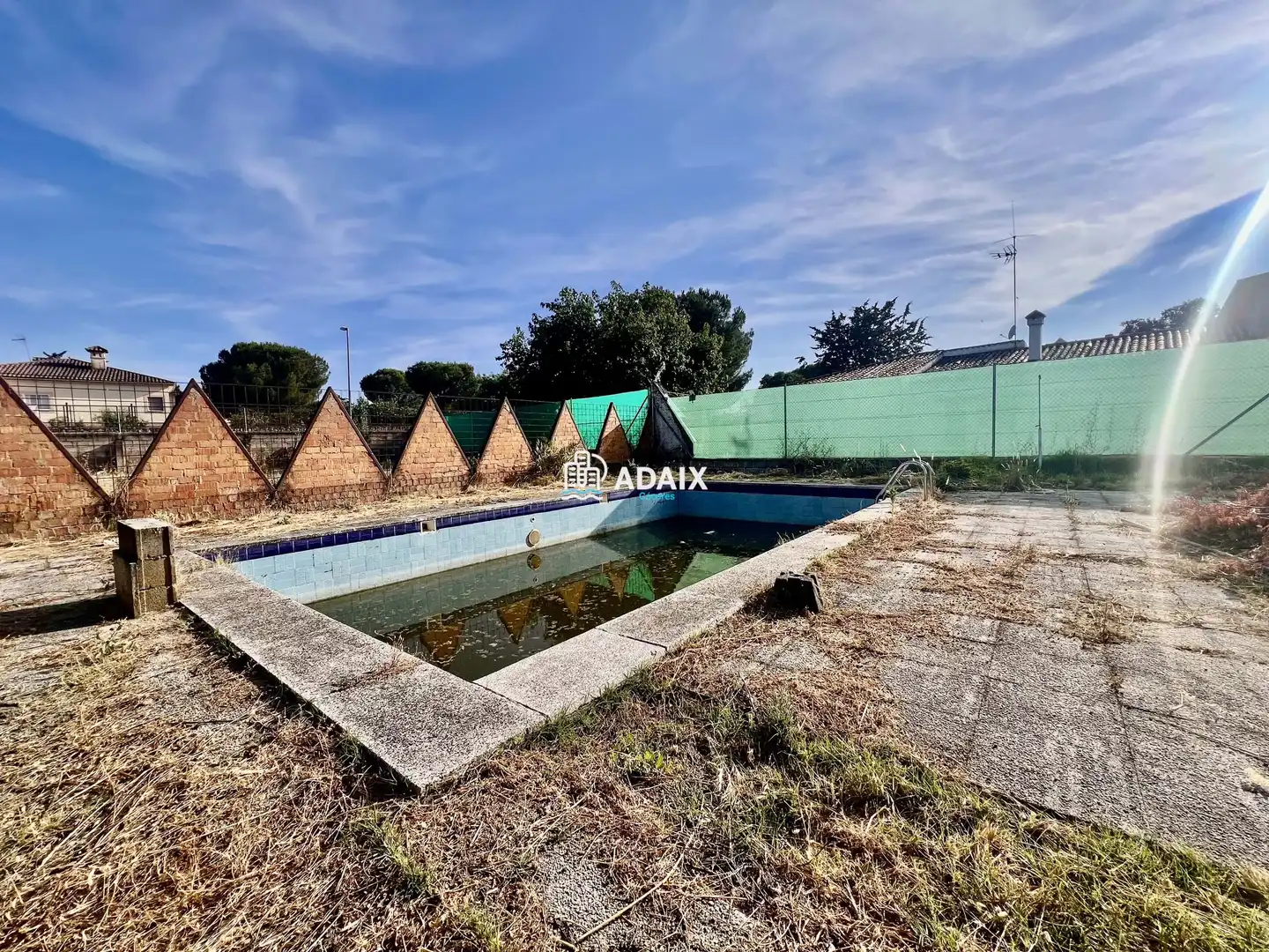 Swimming pool of Residential for sale in Malpartida de Cáceres