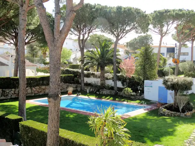 Piscina de Casa o xalet en venda en L'Escala amb Aire condicionat, Calefacció i Terrassa