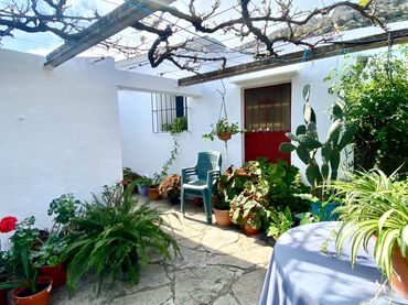 Detached house with garden for sale in Facinas