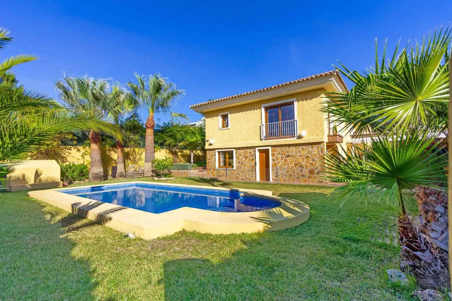 Jardí de Casa o xalet en venda en La Nucia amb Jardí privat i Piscina