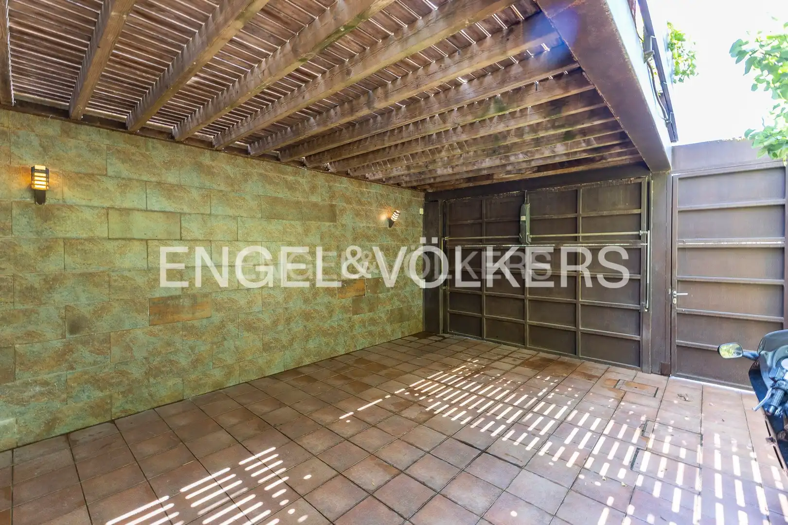 Houses for sale in Castelldefels  with Air Conditioner, Heating and Private garden