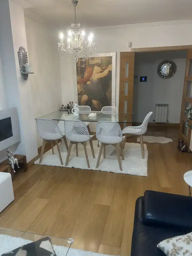 Menjador de Pis en venda en Erandio amb Aire condicionat, Jardí privat i Parquet