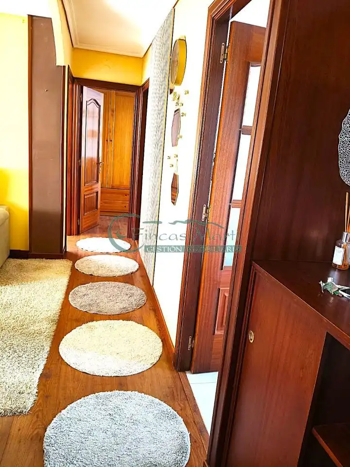 Piso en venta en Vigo  con Trastero y Amueblado
