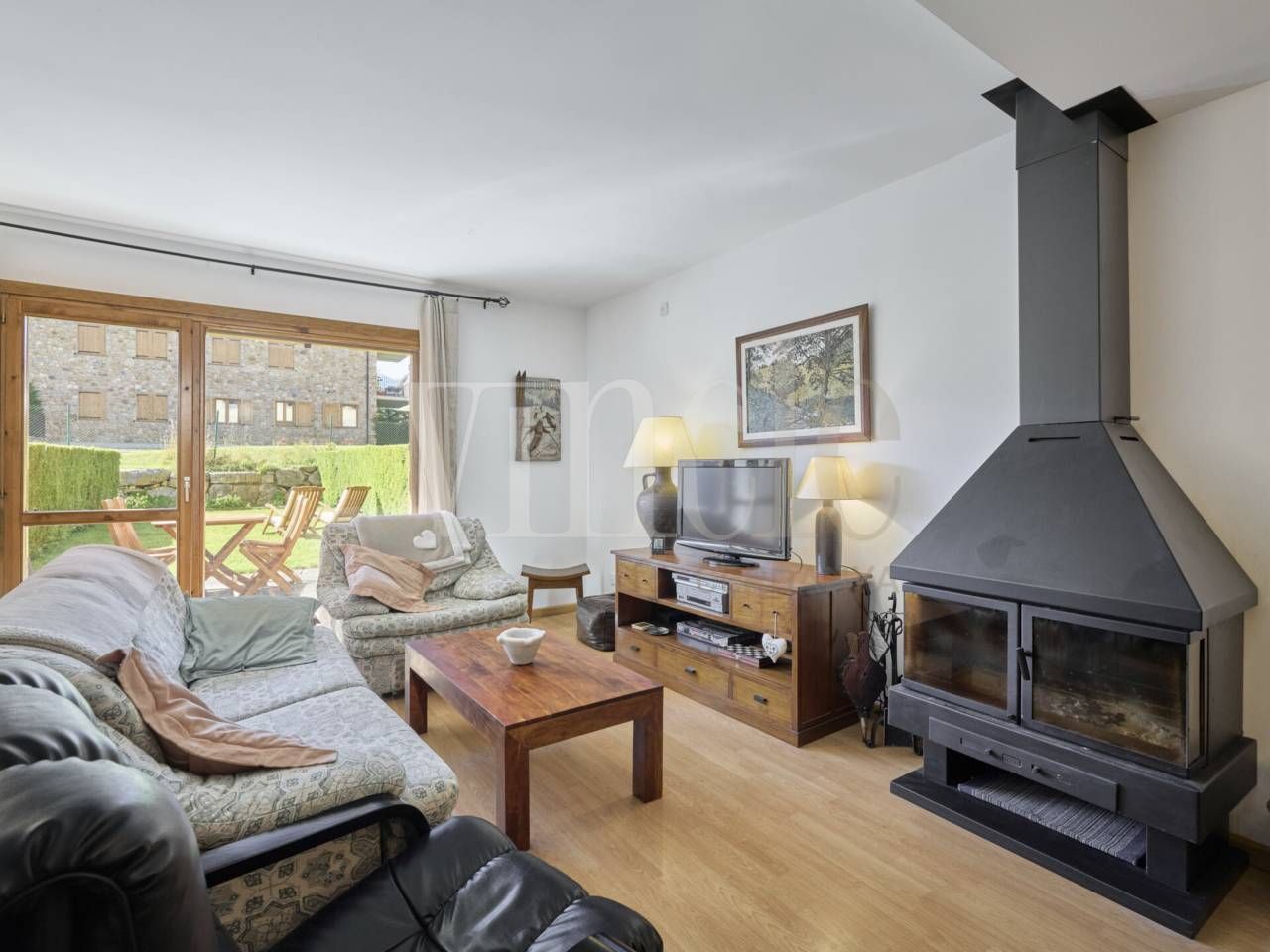 Living room of Duplex for sale in Bellver de Cerdanya  with Heating, Private garden and Parquet flooring