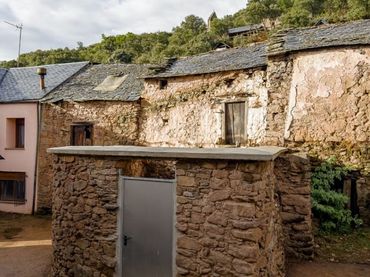 Haus zum Verkauf in Calle San Fortuoso Labaniego