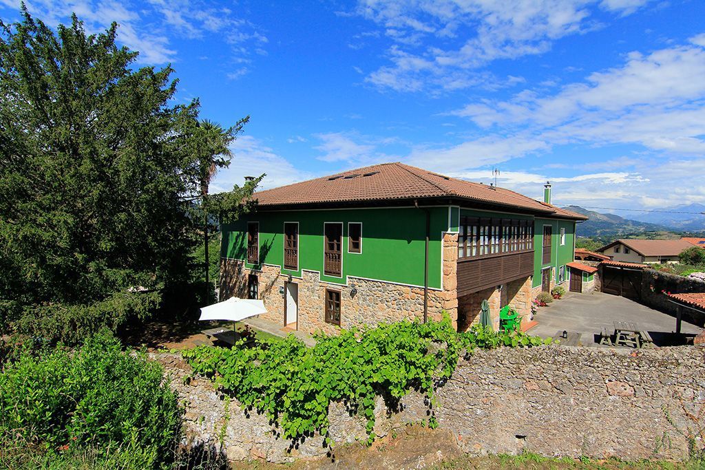 Edifici en venda a Cuadroveña, Parres