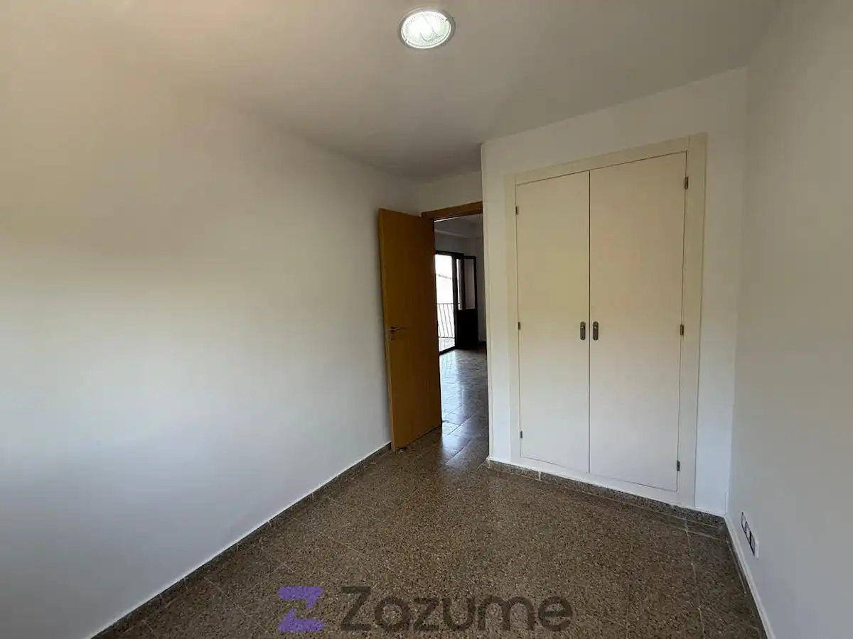 Habitación de Piso de alquiler en Náquera con Terraza, Piscina y Horno