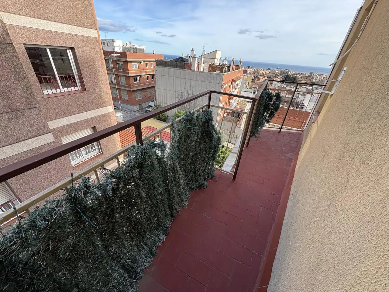 Vista exterior de Piso en venta en Badalona con Aire acondicionado y Terraza