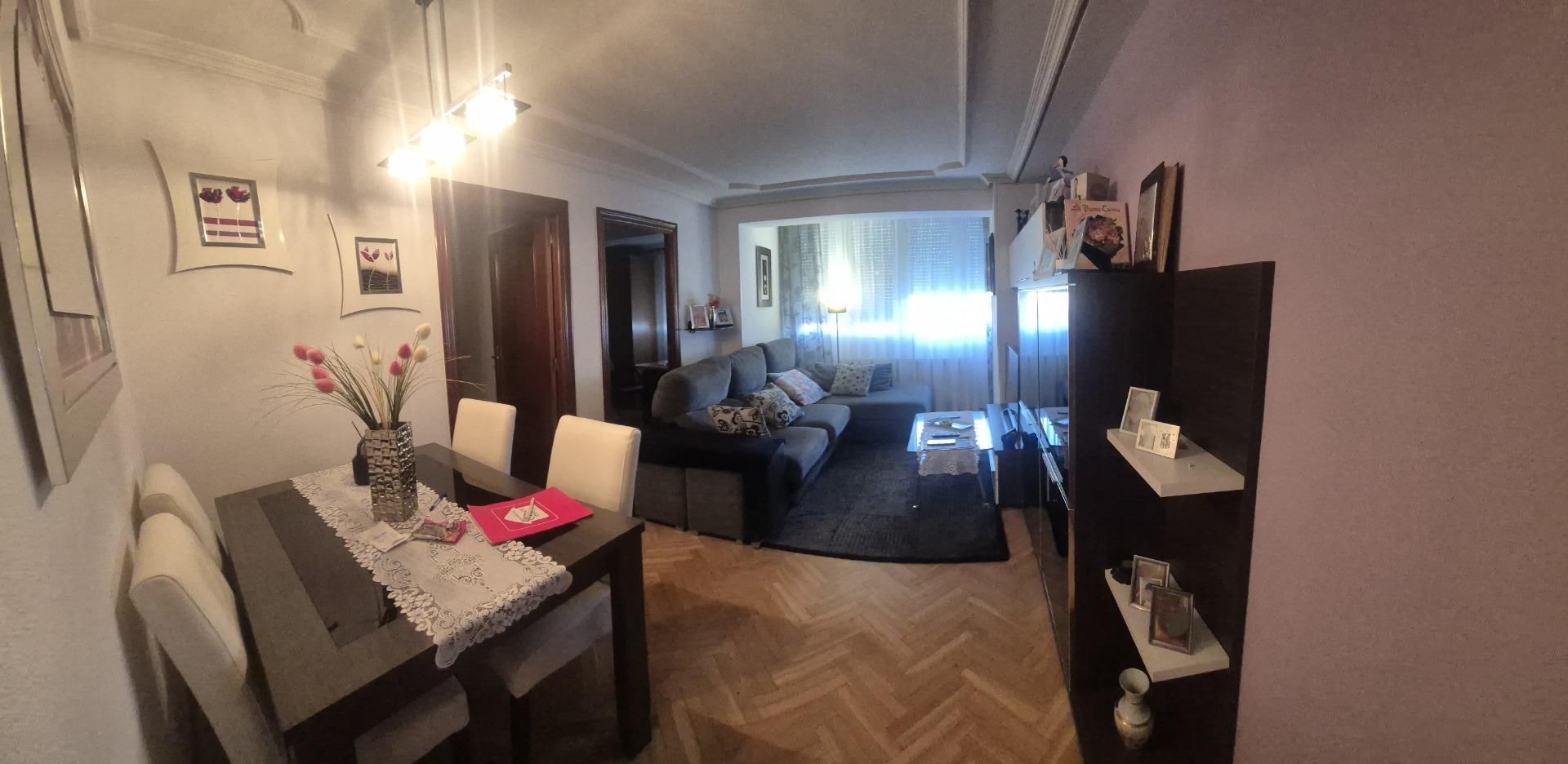 Living room of Flat for sale in Valladolid Capital  with Heating and Balcony
