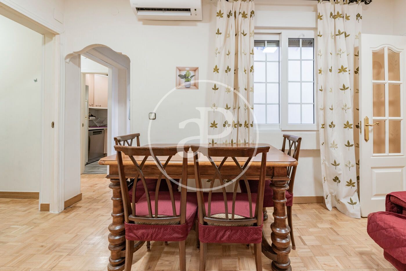 Dining room of Flat for sale in  Madrid Capital  with Air Conditioner and Heating
