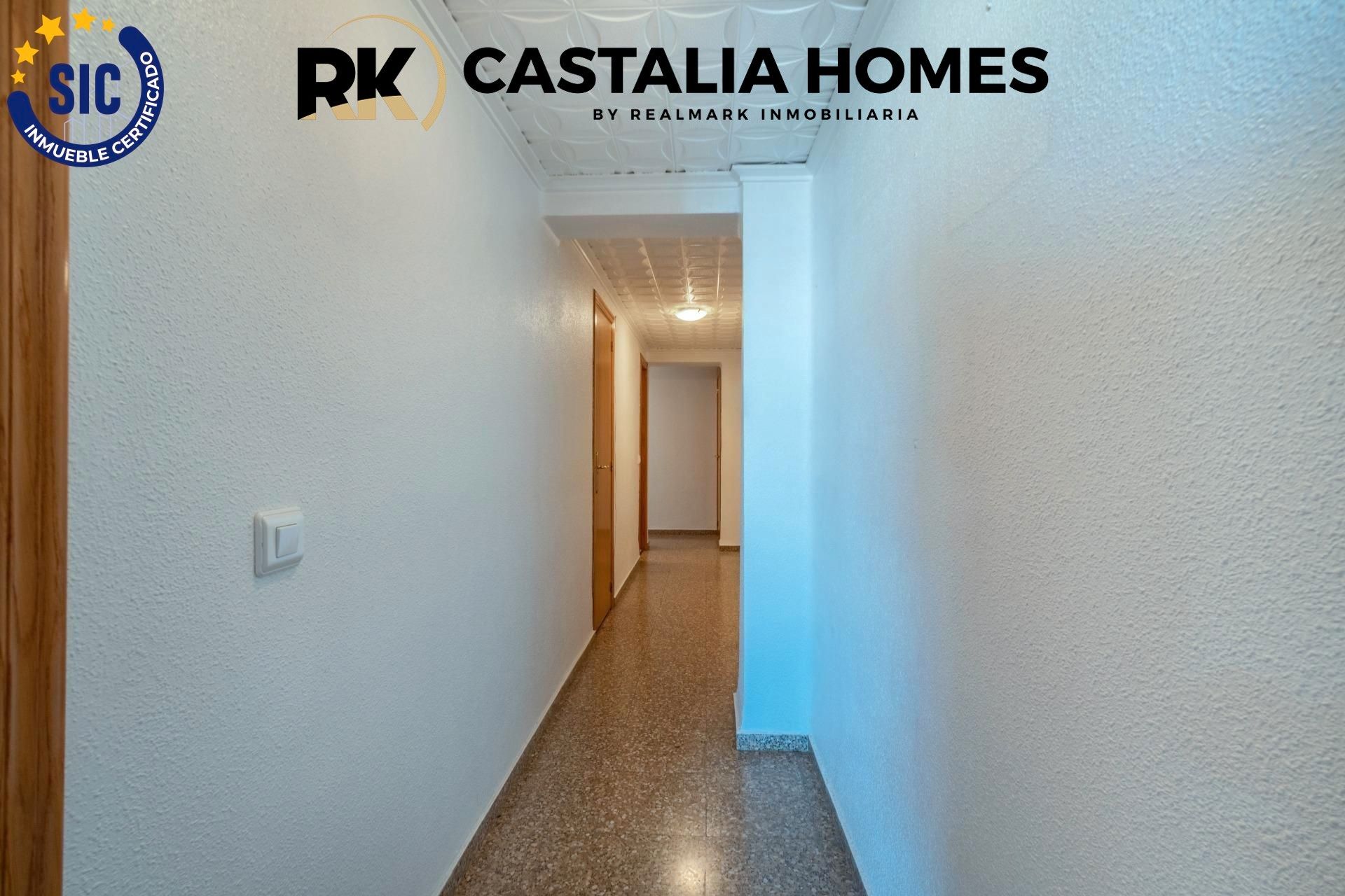 Piso en venta en Castellón de la Plana / Castelló de la Plana con Trastero, Horno y Balcón
