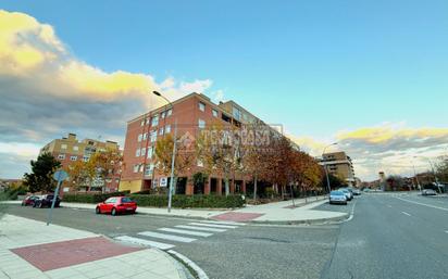 Vista exterior de Pis en venda en  Toledo Capital amb Calefacció i Terrassa