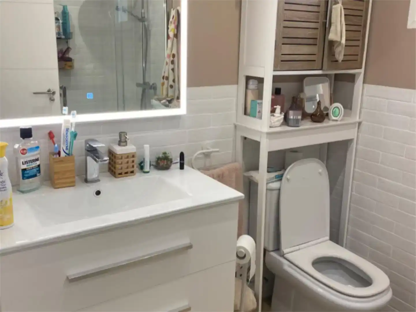 Badezimmer von Dachboden zum Verkauf in Torrevieja mit Klimaanlage