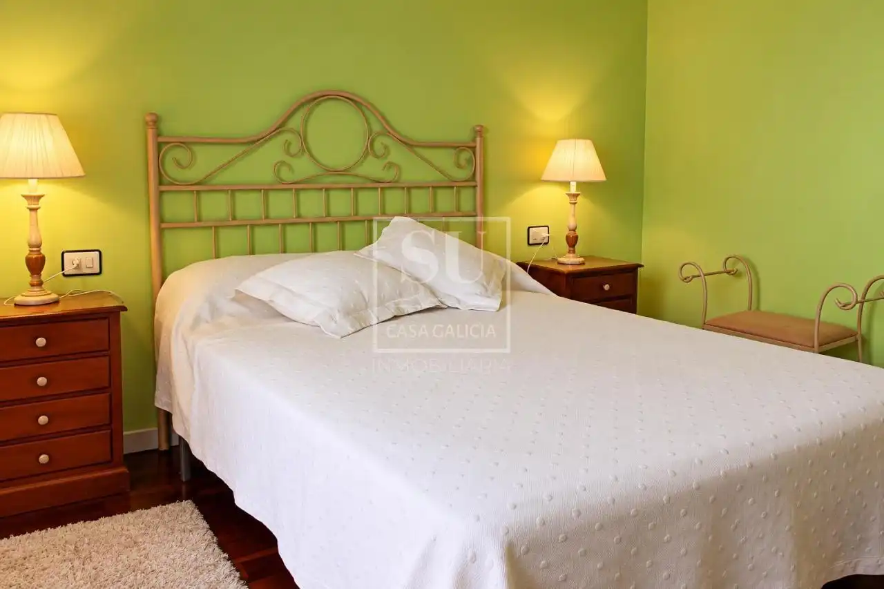 Dormitori de Casa adosada en venda en Baiona amb Calefacció, Jardí privat i Terrassa