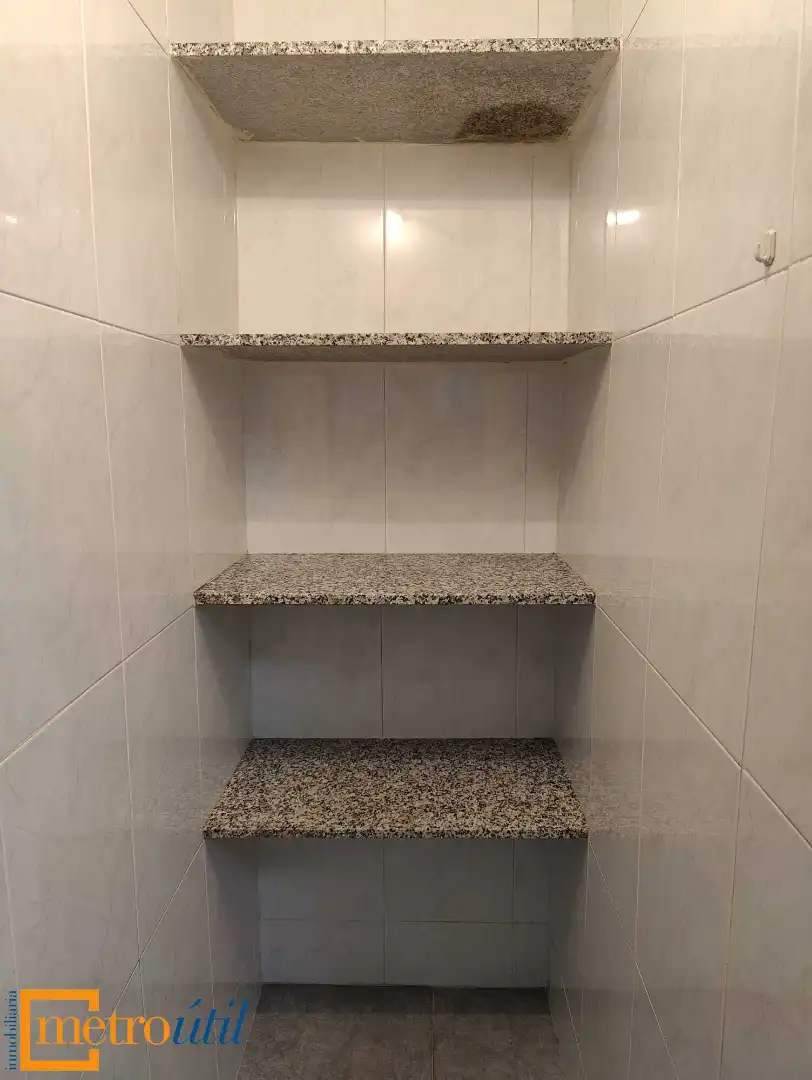 Bathroom of Flat for rent in Salamanca  with Heating and Furnished