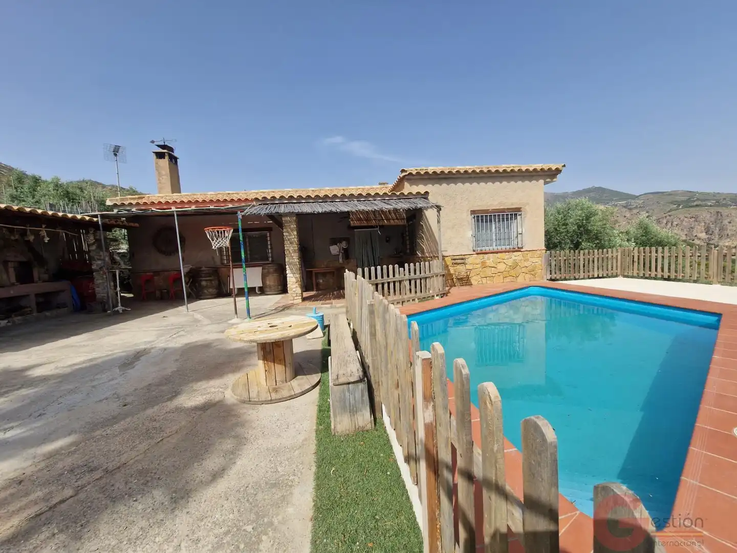 Schwimmbecken von Country house zum Verkauf in El Pinar mit Terrasse und Schwimmbad