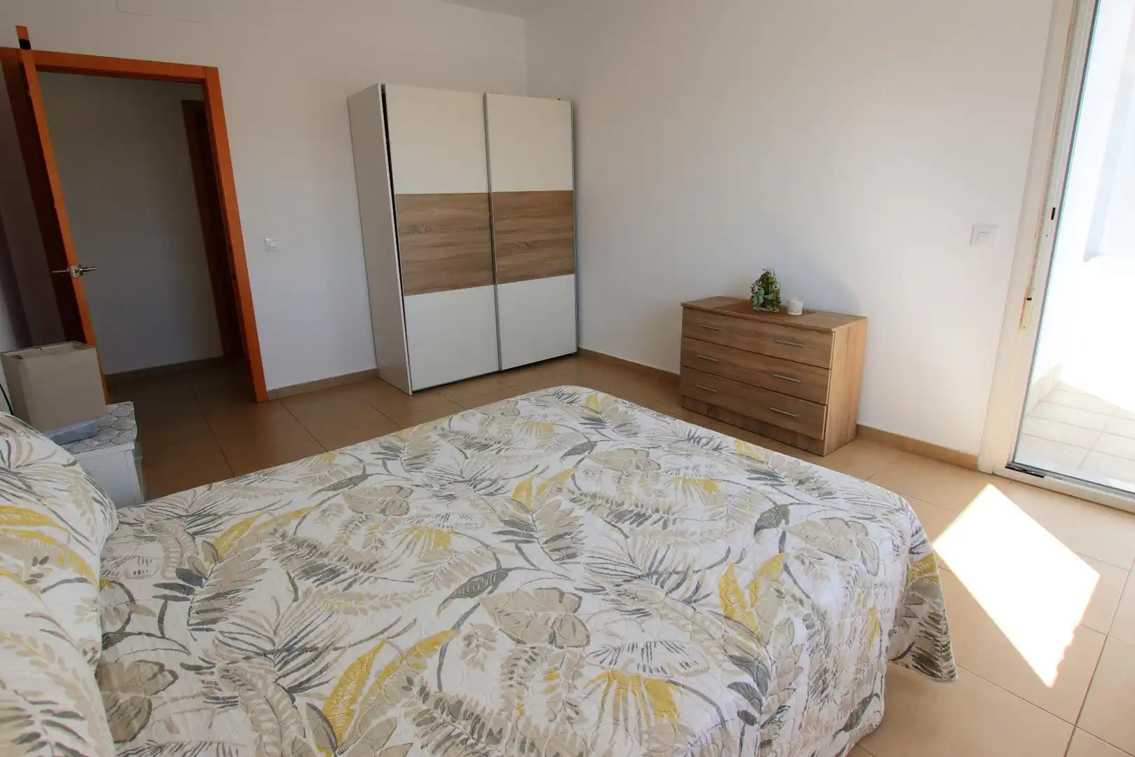 Dormitori de Pis en venda en Puebla de la Calzada amb Terrassa i Balcó