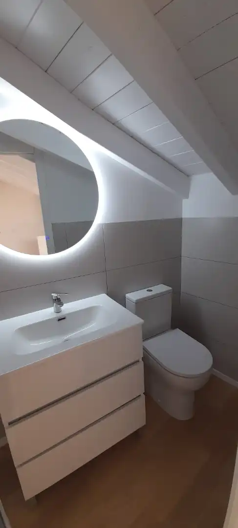 Baño de Dúplex de alquiler en Colmenar Viejo con Aire acondicionado, Calefacción y Terraza