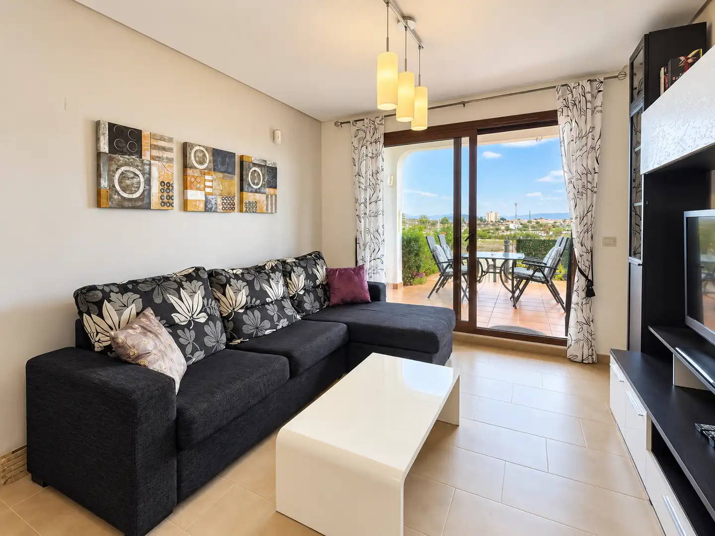 Sala d'estar de Casa adosada en venda en San Juan de los Terreros
