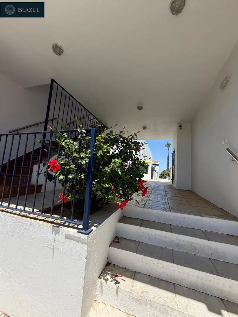 Maisonette zum Verkauf in Islantilla mit Klimaanlage, Heizung und Privatgarten